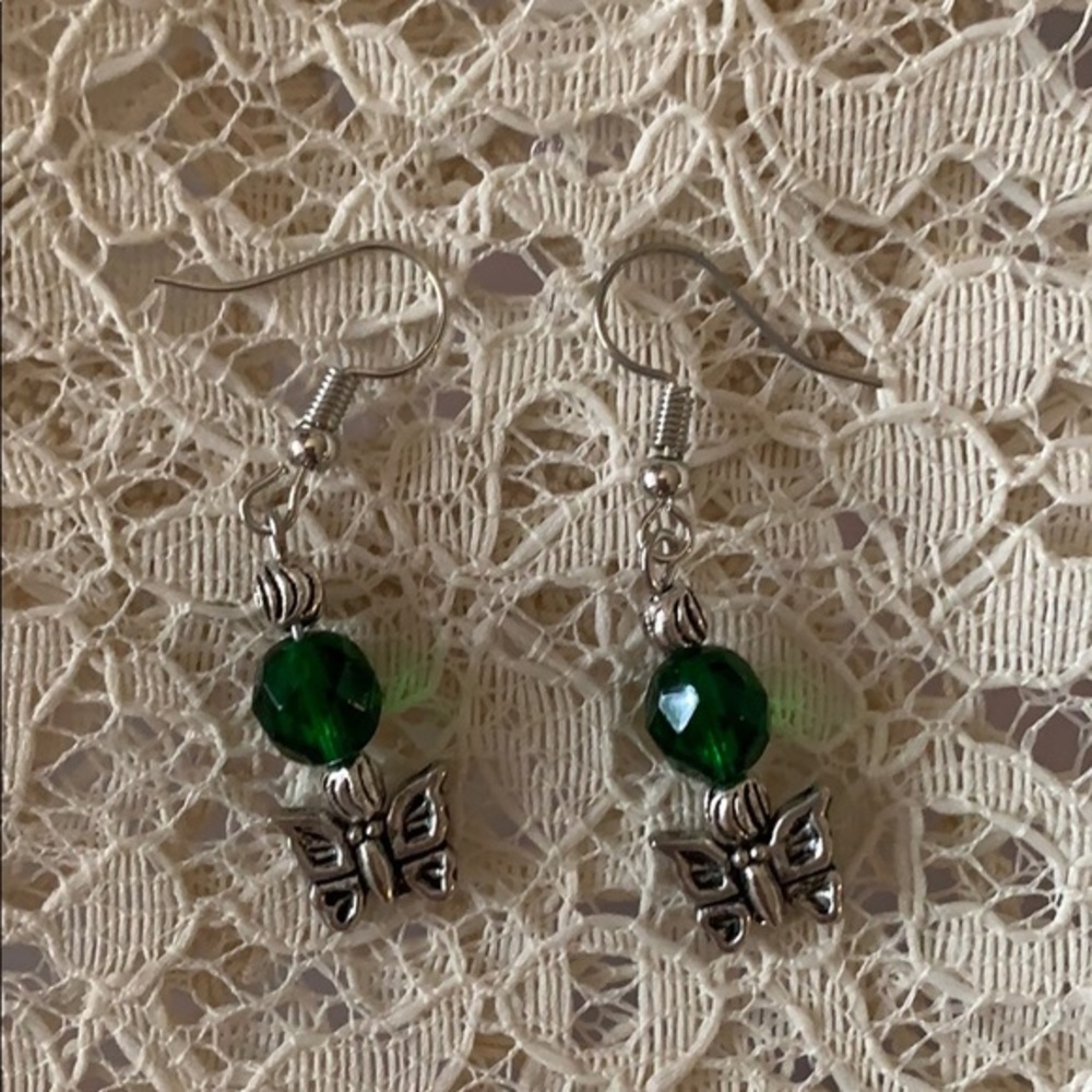 Brand New Butterfly Earrings Silver Toned green bead